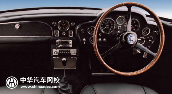 穿越時(shí)代的經(jīng)典 盤(pán)點(diǎn)60年代的超級(jí)跑車!@www.langfeiyes.cn