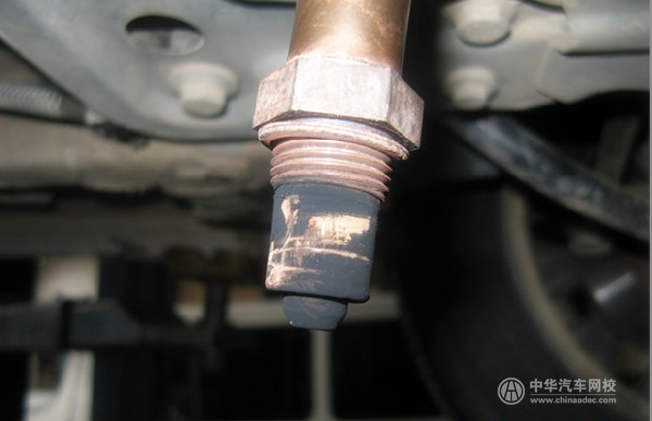 汽車常見小故障 學(xué)會(huì)這些自己排除！@chinaadec.com
